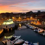 Rocas Hotel