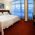 Rocas Hotel