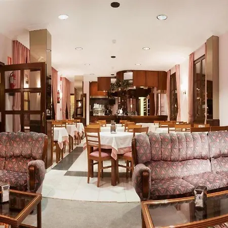 Hotel Rocas Llanes
