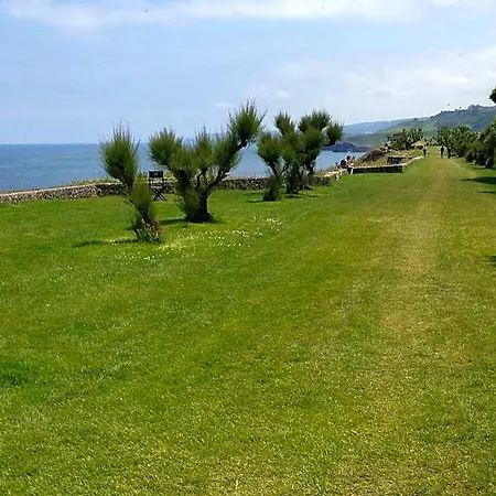 Rocas Szálloda Llanes